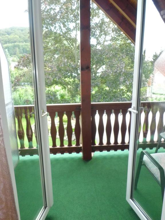Ferienquartier Waldblick Hotel Lugde Ruang foto