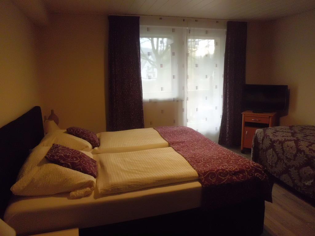 Ferienquartier Waldblick Hotel Lugde Bagian luar foto